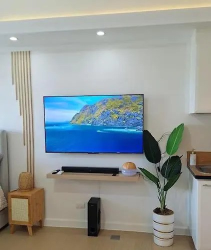 Apartment Luxury Bohemian Venice Canal Mall & Bgc Views Manila