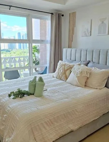 Luxury Bohemian Venice Canal Mall & Bgc Views *