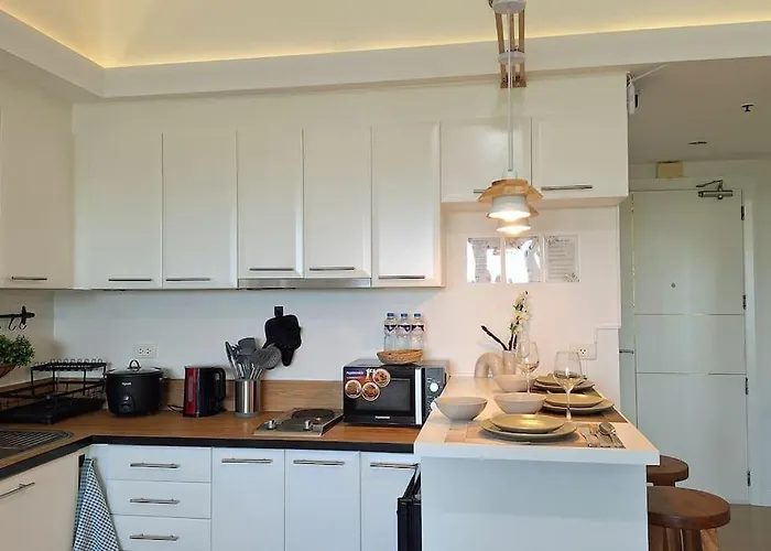 Apartment Luxury Bohemian Venice Canal Mall & Bgc Views