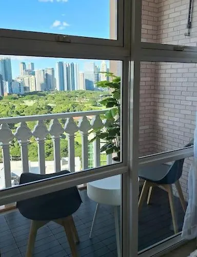 Apartment Luxury Bohemian Venice Canal Mall & Bgc Views *