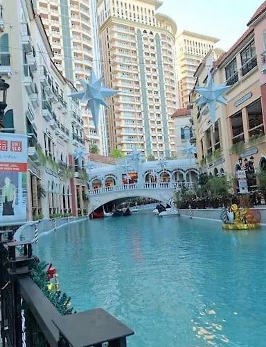 Luxury Bohemian Venice Canal Mall & Bgc Views *